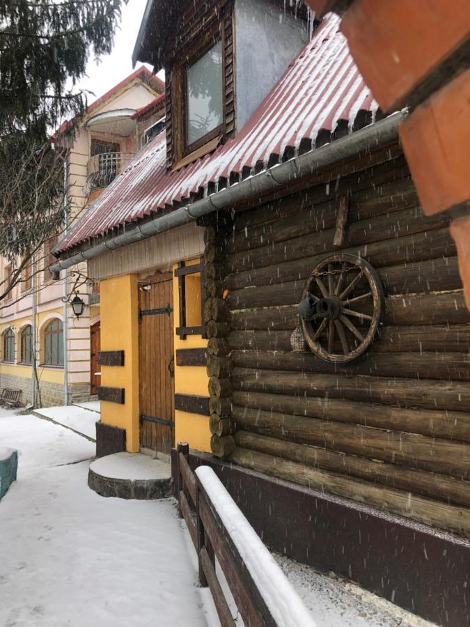 Nautilus Hotel Užhorod Esterno foto